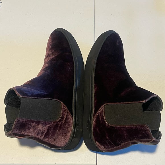 All Saints velvet chelsea boots mens size 44 US 11 pre-owned condition with flaw main image 5